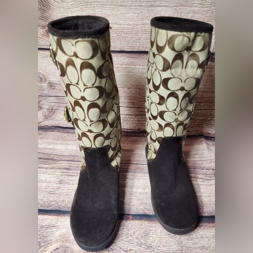 COACH TINAH Q1357 SIGNATURE Logo Size 5 1/2B Fleece lined, Warm & Cozy Boot - Picture 7 of 8